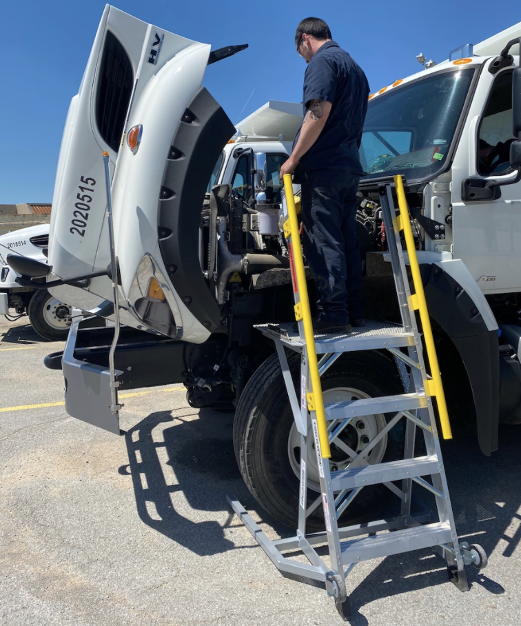 this image shows mobile truck repair in Jensen Beach, FL